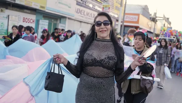 Chola Contravisual